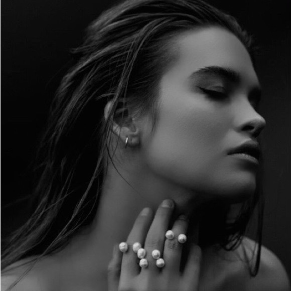 ERTH Jewelry x Fab Fit Fun Collaboration
Tu y Yo Ring - Picture 3 of 4